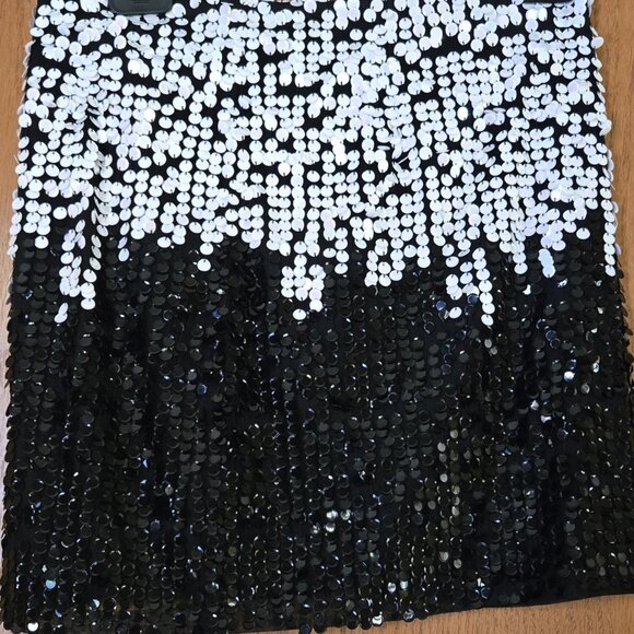 Women's French Connection black short skirt w/white& black Sequins Size 4 - Picture 3 of 8